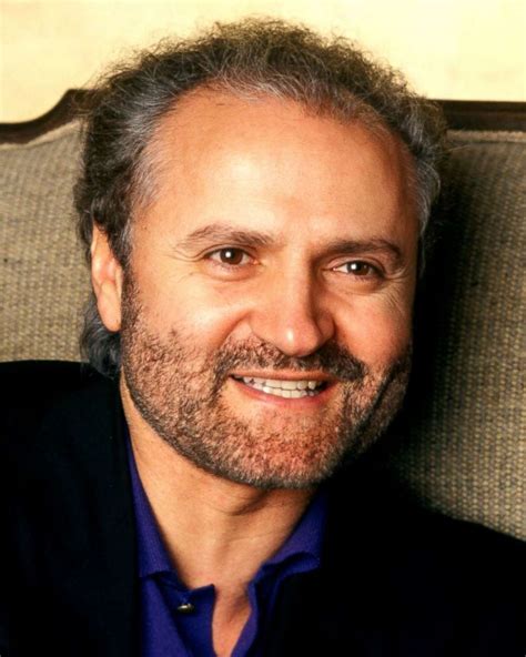 biography of gianni versace|when did gianni versace found.